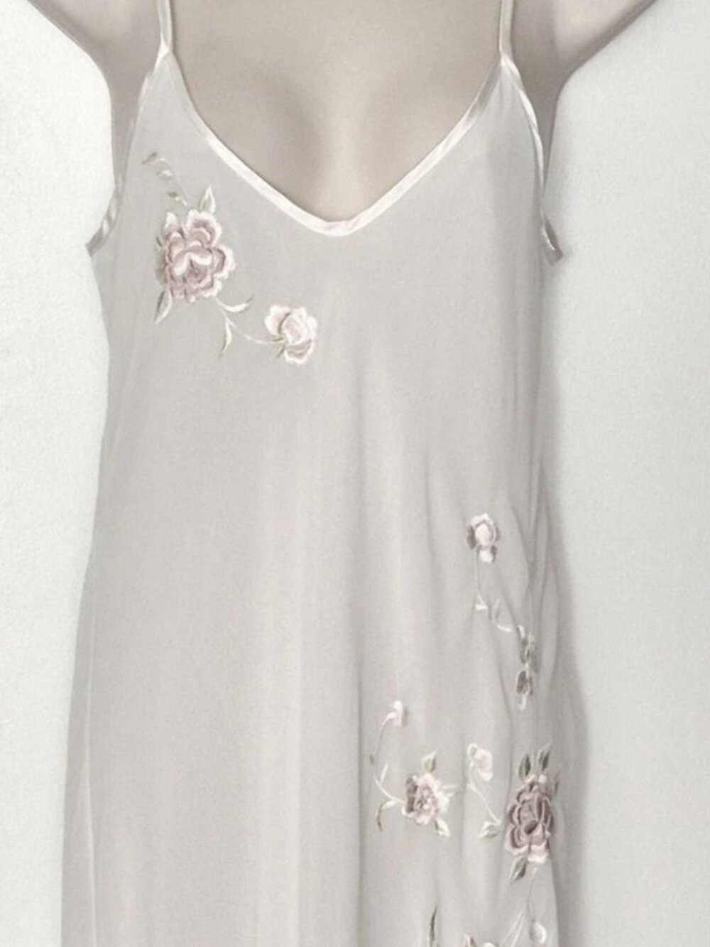 California Dynasty Embroidered Nightgown Dress Ivory Size Medium